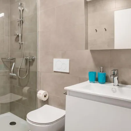 Apartment Loctowers A3-7-3 By Interhome *